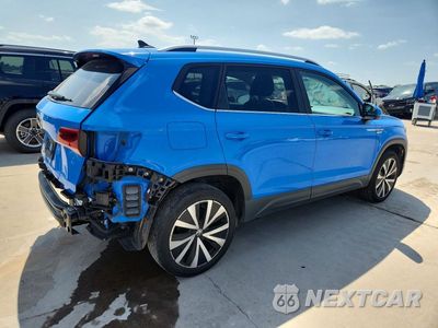 Trzecie zdjęcie samochodu z tyłu: 2022 VOLKSWAGEN TAOS SE IQ DRIVE VIN:3VVLX7B28NM068309 - miniatura