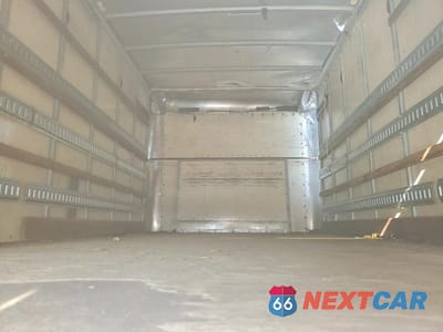Zdjęcie 10 z 13 samochodu: 2002 FORD E350 BOX TRUCK VIN:1FDWE35L72HB14741 - miniatura
