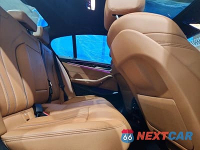 Zdjęcie 10 z 13 samochodu: 2020 BMW 530 XI VIN:WBAJR7C0XLCE45640 - miniatura