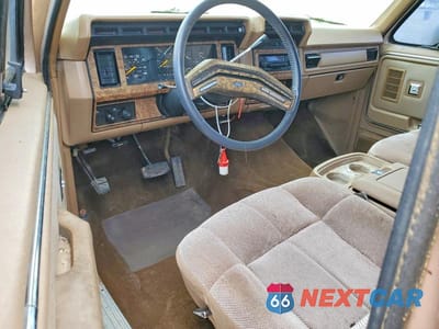 Zdjęcie 8 z 12 samochodu: 1986 FORD F250 VIN:1FTHX25L7GKA72082 - miniatura