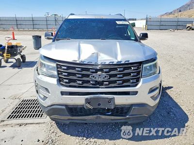 Piąte zdjęcie samochodu w środku: 2017 FORD EXPLORER XLT VIN:1FM5K7D88HGA21329 - miniatura