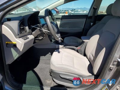 Zdjęcie 7 z 12 samochodu: 2018 HYUNDAI ELANTRA SEL VIN:5NPD84LF7JH324553 - miniatura