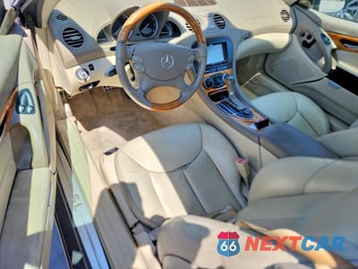 Zdjęcie 8 z 13 samochodu: 2005 MERCEDES-BENZ SL 500 VIN:WDBSK75F65F101801 - miniatura