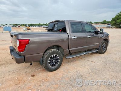 Trzecie zdjęcie samochodu z tyłu: 2017 NISSAN TITAN SL VIN:1N6AA1E56HN511283 - miniatura