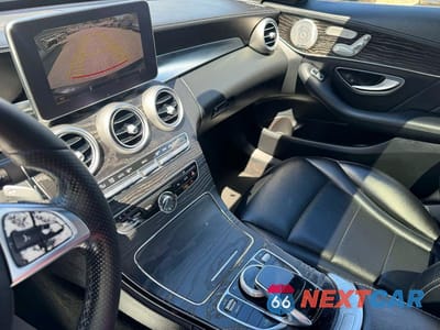 Zdjęcie 10 z 13 samochodu: 2015 MERCEDES-BENZ C 300 4MATIC VIN:55SWF4KB4FU052464 - miniatura