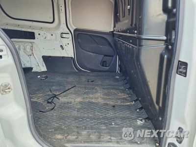 Zdjęcie 11 z 13 samochodu: 2017 RAM PROMASTER CITY VIN:ZFBERFAB5H6F47472 - miniatura
