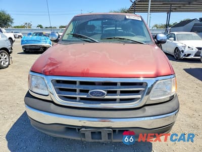 Piąte zdjęcie samochodu w środku: 2002 FORD F150 VIN:1FTRX17L02NA63890 - miniatura