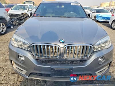 Piąte zdjęcie samochodu w środku: 2018 BMW X5 XDR40E VIN:5UXKT0C52J0W04088 - miniatura