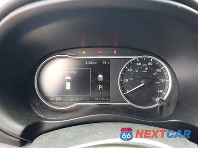 Zdjęcie 9 z 13 samochodu: 2018 NISSAN KICKS SR VIN:3N1CP5CU5JL501896 - miniatura
