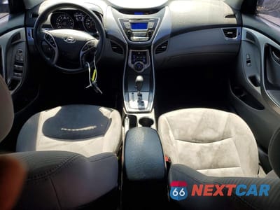 Zdjęcie 8 z 12 samochodu: 2013 HYUNDAI ELANTRA GLS VIN:5NPDH4AE7DH407429 - miniatura