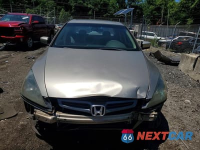Piąte zdjęcie samochodu w środku: 2003 HONDA ACCORD EX VIN:1HGCM66843A082087 - miniatura
