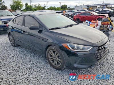 Czwarte zdjęcie samochodu z boku: 2017 HYUNDAI ELANTRA SE VIN:KMHD84LF1HU069748 - miniatura