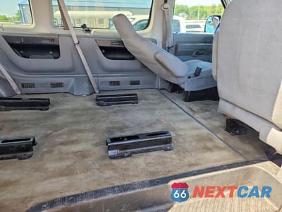 Zdjęcie 10 z 12 samochodu: 2014 FORD ECONOLINE E350 SUPER DUTY WAGON VIN:1FBNE3BL8EDB00190 - miniatura