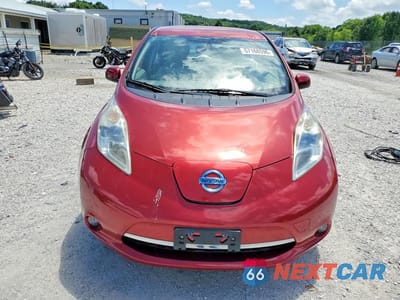 Piąte zdjęcie samochodu w środku: 2011 NISSAN LEAF SV VIN:JN1AZ0CP0BT007411 - miniatura