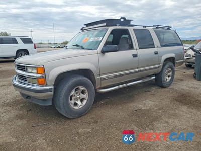 1999 CHEVROLET SUBURBAN K1500 3GNFK16R9XG232416 - główne zdjęcie licytacji z USA - miniatura