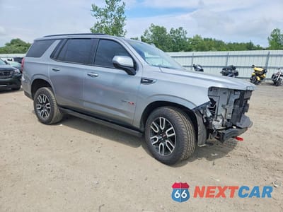Czwarte zdjęcie samochodu z boku: 2023 GMC YUKON AT4 VIN:1GKS2CKL2PR413074 - miniatura