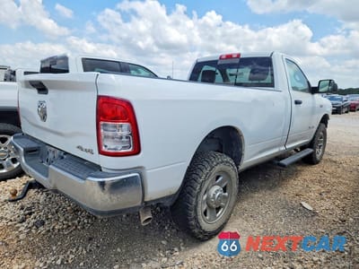 Trzecie zdjęcie samochodu z tyłu: 2019 RAM 2500 TRADESMAN VIN:3C6MR5AJ2KG539172 - miniatura