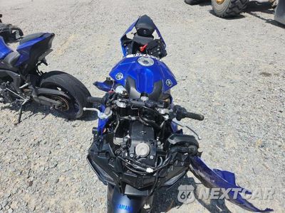 Piąte zdjęcie samochodu w środku: 2023 YAMAHA YZFR1 VIN:JYARN66E9PA002926 - miniatura