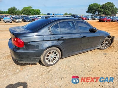 Trzecie zdjęcie samochodu z tyłu: 2010 BMW 328 I VIN:WBAPH7G57ANM51526 - miniatura
