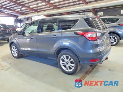 Drugie zdjęcie samochodu z przodu: 2017 FORD ESCAPE SE VIN:1FMCU9GD6HUB94323 - miniatura