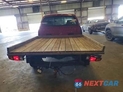 Zdjęcie 6 z 12 samochodu: 2001 TOYOTA TUNDRA ACCESS CAB LIMITED VIN:5TBRT38161S143166 - miniatura