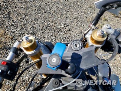 Zdjęcie 7 z 10 samochodu: 2003 SUZUKI GSX-R1000 VIN:JS1GT75A932102271 - miniatura