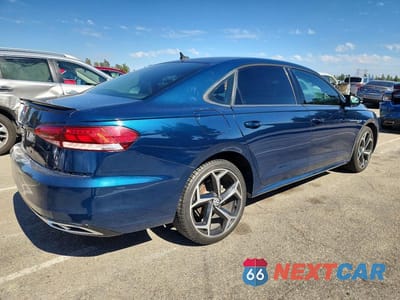Trzecie zdjęcie samochodu z tyłu: 2020 VOLKSWAGEN PASSAT R-LINE VIN:1VWMA7A3XLC016920 - miniatura