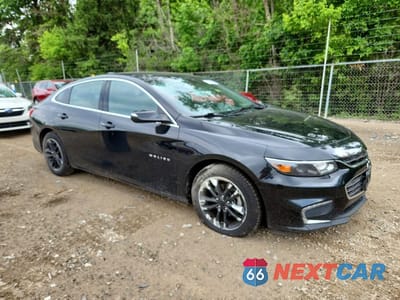 Czwarte zdjęcie samochodu z boku: 2018 CHEVROLET MALIBU LT VIN:1G1ZD5ST4JF250672 - miniatura