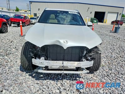 Piąte zdjęcie samochodu w środku: 2021 BMW X5 XDRIVE40I VIN:5UXCR6C02M9F19328 - miniatura