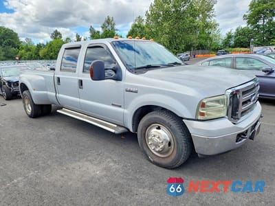 Czwarte zdjęcie samochodu z boku: 2006 FORD F350 SUPER DUTY VIN:1FTWW32P16ED30732 - miniatura