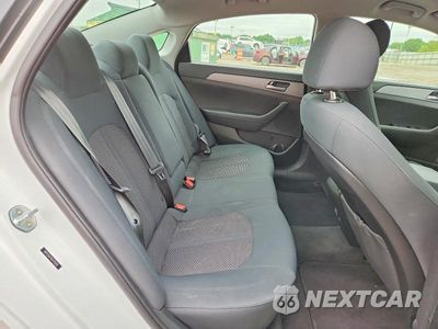 Zdjęcie 10 z 12 samochodu: 2019 HYUNDAI SONATA SE VIN:5NPE24AFXKH745595 - miniatura