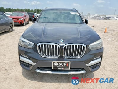 Piąte zdjęcie samochodu w środku: 2018 BMW X3 XDRIVE30I VIN:5UXTR9C51JLD60457 - miniatura