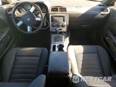 Zdjęcie 8 z 12 samochodu: 2010 DODGE CHALLENGER SE VIN:2B3CJ4DV9AH318396 - miniatura