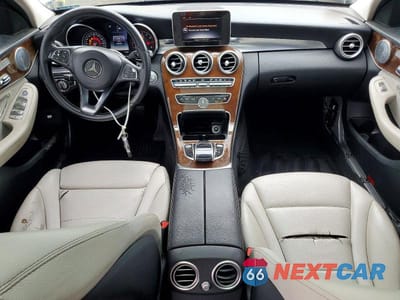 Zdjęcie 8 z 12 samochodu: 2015 MERCEDES-BENZ C 300 4MATIC VIN:55SWF4KB7FU005347 - miniatura