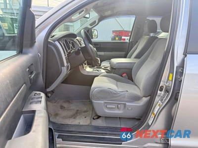 Zdjęcie 8 z 13 samochodu: 2010 TOYOTA TUNDRA DOUBLE CAB SR5 VIN:5TFUY5F16AX134429 - miniatura