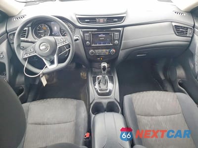 Zdjęcie 8 z 13 samochodu: 2019 NISSAN ROGUE S VIN:5N1AT2MV8KC789007 - miniatura