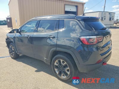 Drugie zdjęcie samochodu z przodu: 2018 JEEP COMPASS VIN:3C4NJDDB9JT367120 - miniatura