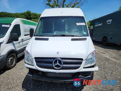 Piąte zdjęcie samochodu w środku: 2012 MERCEDES BENZ SPRINTER 2500 DELIVERY VAN VIN:WD3PE8CB3C5707235 - miniatura