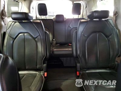 Zdjęcie 10 z 13 samochodu: 2019 CHRYSLER PACIFICA LIMITED VIN:2C4RC1GG5KR732091 - miniatura