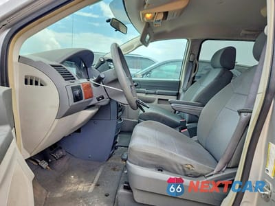 Zdjęcie 7 z 13 samochodu: 2008 CHRYSLER TOWN & COUNTRY LX VIN:2A8HR44H88R828789 - miniatura