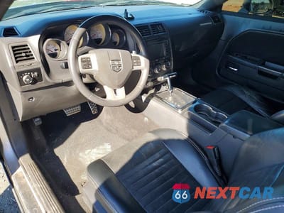 Zdjęcie 8 z 12 samochodu: 2013 DODGE CHALLENGER SXT VIN:2C3CDYAG6DH642000 - miniatura