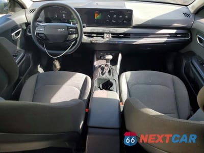 Zdjęcie 8 z 12 samochodu: 2025 KIA K4 LXS VIN:3KPFT4DE9SE054101 - miniatura