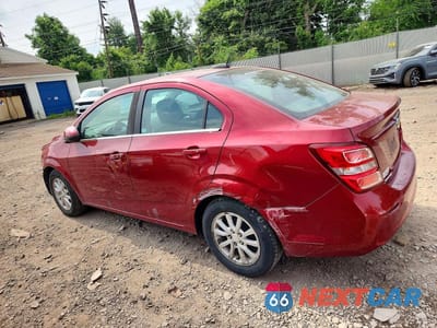Drugie zdjęcie samochodu z przodu: 2018 CHEVROLET SONIC LT VIN:1G1JD5SG1J4134342 - miniatura