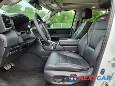Zdjęcie 7 z 13 samochodu: 2023 TOYOTA SEQUOIA TRD PRO VIN:7SVAAABA2PX016639 - miniatura