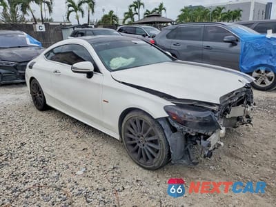 Czwarte zdjęcie samochodu z boku: 2019 MERCEDES-BENZ C 300 VIN:WDDWJ8DB3KF851782 - miniatura
