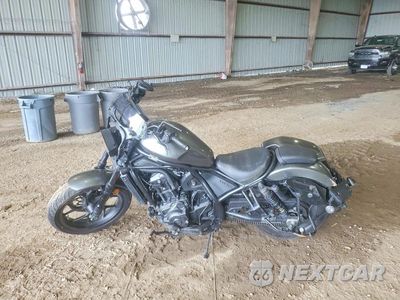 Trzecie zdjęcie samochodu z tyłu: 2025 HONDA CMX1100 A2 VIN:JH2SC8756SK000969 - miniatura