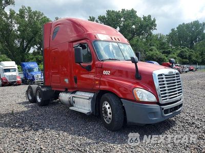 2016 FREIGHTLINER CASCADIA 125 SEMI TRUCK 3AKJGLD51GSFP7264 - główne zdjęcie licytacji z USA - miniatura