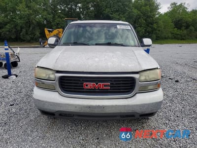 Piąte zdjęcie samochodu w środku: 2004 GMC YUKON VIN:1GKEC13Z14R245781 - miniatura
