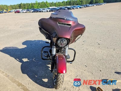 Piąte zdjęcie samochodu w środku: 2018 HARLEY-DAVIDSON FLHXS STREET GLIDE SPECIAL VIN:1HD1KRC18JB606691 - miniatura