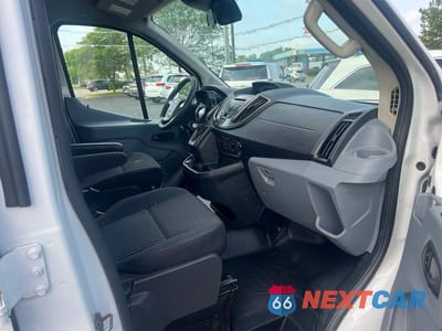 Piąte zdjęcie samochodu w środku: 2019 FORD TRANSIT T-350 VIN:1FBZX2ZG5KKA20917 - miniatura